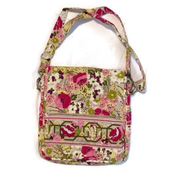 Vera Bradley Handbags - Vera Bradley CrossBody Mailbag Make Me Blush Bag